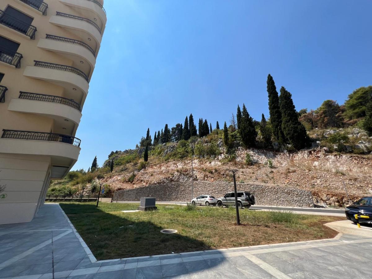 Green Hills By Rent A Car Mi Podgorica Extérieur photo